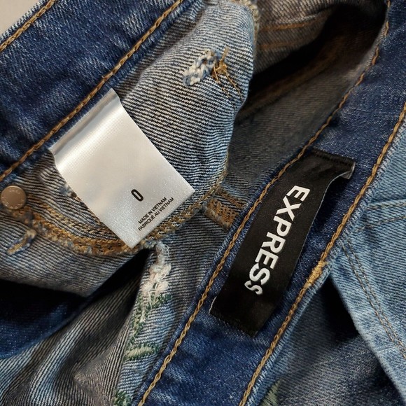 Express Mini Jean Skirt Frayed Hem Embroidered Floral Denim Super Short Size 0 - Picture 7 of 12